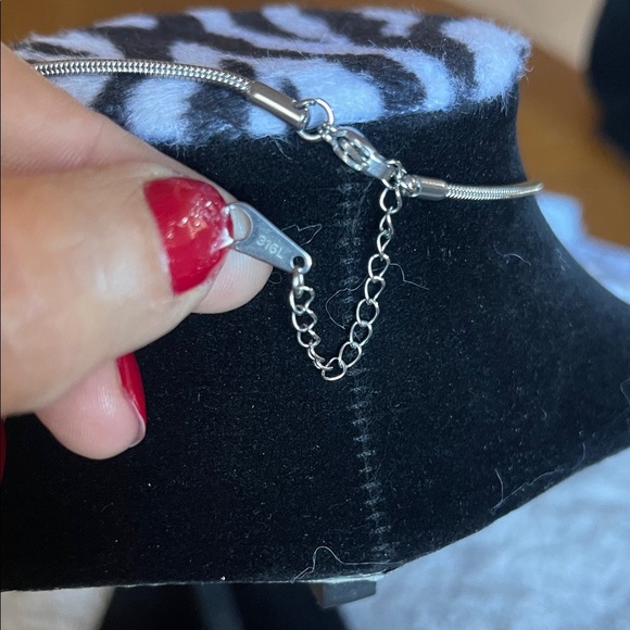 Silver Tree of Life Pendant Necklace - Picture 2 of 6